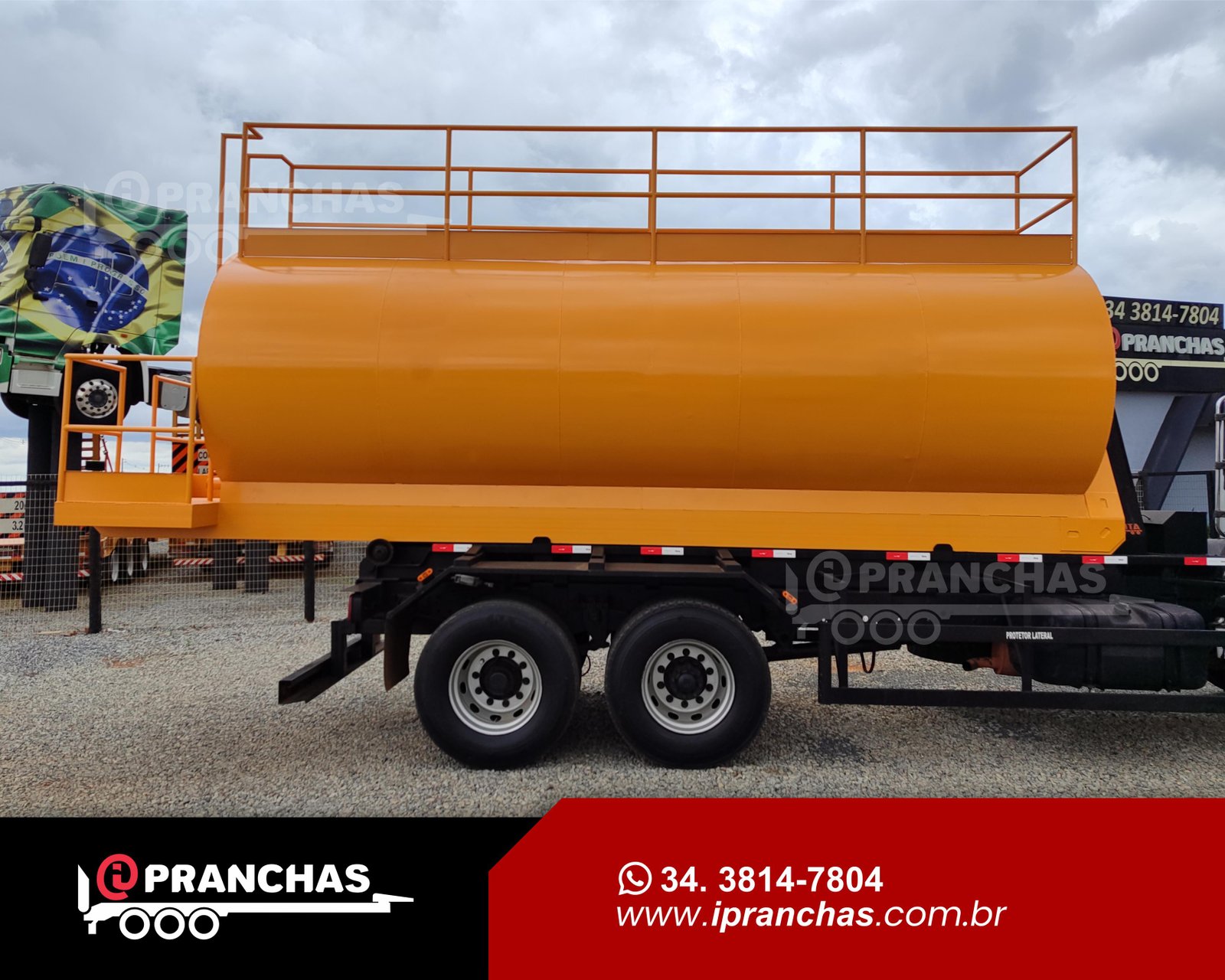 Tanque de Água Roll On Off Amarelo
